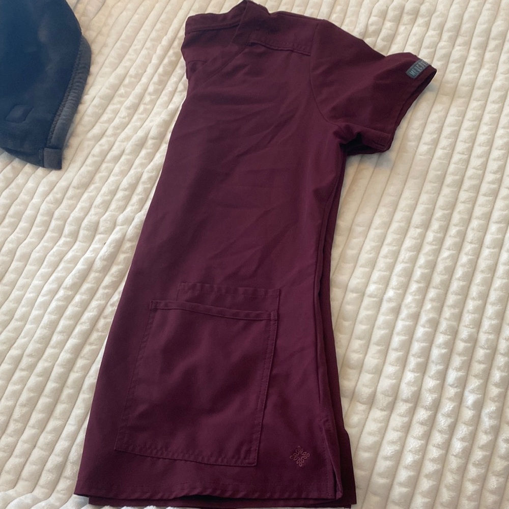 Med Couture V Neck Scrub Top